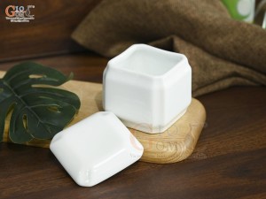 Bình đựng gia vị men trắng trơn