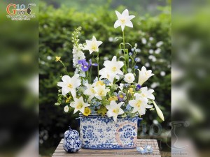 Bình hoa dáng ang men lam vẽ hoa, 35x15cm