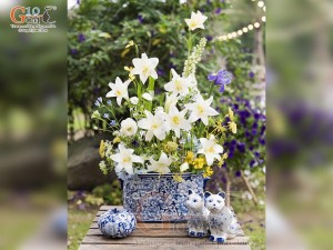 Bình hoa dáng ang men lam vẽ ngàn hoa băng, 35x15cm