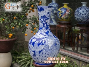 Bình hoa dáng tỏi vẽ tay cảnh Công Đào cao 70cm