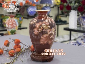 Bình hoa dáng vò men màu vẽ vàng 24k, cảnh Chép Sen, cao 33cm