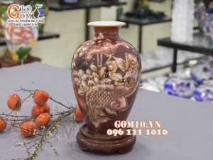 Bình hoa dáng vò men màu vẽ vàng 24k, cảnh Chép Sen, cao 33cm