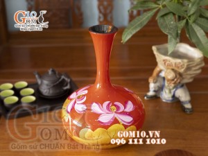 Bình hoa sơn mài dáng tỏi dẹt vẽ hoa sen cao 36cm