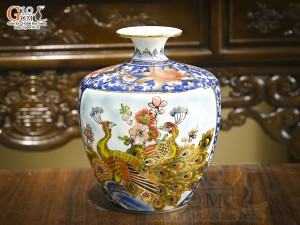 Bình hút lộc dáng cao men lam nhị cảnh Thuận Buồm Xuôi Gió - Công Đào vẽ vàng 24k, cao 28cm