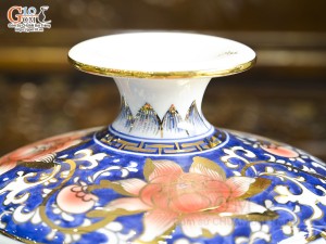 Bình hút lộc dáng cao men lam nhị cảnh Thuận Buồm Xuôi Gió - Công Đào vẽ vàng 24k, cao 28cm