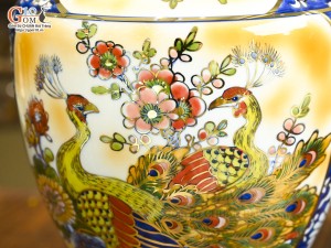 Bình hút lộc dáng cao men màu nhị cảnh Thuận Buồm Xuôi Gió - Công Đào vẽ vàng 24k, cao 28cm