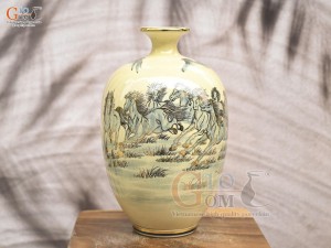 Bình hút lộc dáng no đủ họa tiết Mã Đáo Thành Công vẽ vàng 24k, cao 40cm