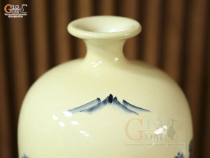 Bình hút lộc dáng no đủ men hoàng tộc họa tiết Mã Đáo Thành Công, cao 32cm