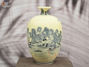 Bình hút lộc dáng no đủ men hoàng tộc họa tiết Mã Đáo Thành Công, cao 40cm