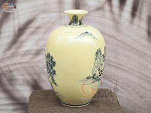 Bình hút lộc dáng no đủ men hoàng tộc họa tiết Mã Đáo Thành Công, cao 40cm