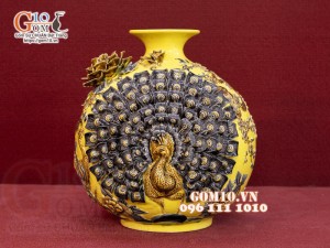 Bình hút lộc đắp nổi Công Danh Phú Quý, nền vàng, cao 35cm