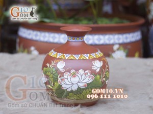 Bình hút lộc gốm đất đỏ khắc hoa, cao 25cm