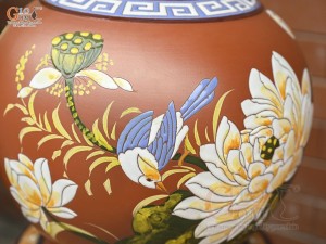 Bình hút lộc gốm đất đỏ khắc nổi Chim Hoa, cao 34cm