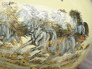 Bình hút lộc men cổ họa tiết Mã Đáo Thành Công vẽ vàng 24k, cao 40cm (cả đế)