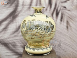 Bình hút lộc men cổ họa tiết Mã Đáo Thành Công vẽ vàng 24k, cao 28cm (cả đế)