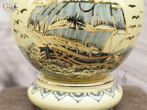 Bình hút lộc men cổ họa tiết Thuận Buồm Xuôi Gió vẽ vàng 24k, cao 40cm (cả đế)