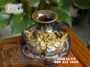 Bình hút lộc men hỏa biến đắp nổi cánh hoa vàng, cao 24cm