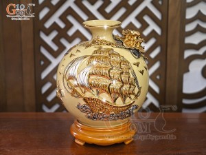 Bình hút lộc men hoàng tộc đắp nổi Thuận Buồm Xuôi Gió vẽ vàng 24k, cao 35cm
