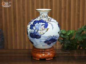 Bình hút lộc men lam cổ vẽ Chép Sen Phúc Đức vẽ vàng, cao 22cm