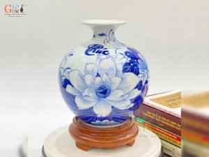 Bình hút lộc men lam cổ vẽ hoa Sen chữ Phúc, cao 22cm