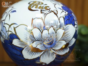 Bình hút lộc men lam cổ vẽ hoa Sen chữ Phúc vẽ vàng, cao 22cm