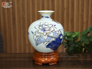 Bình hút lộc men lam cổ vẽ hoa Sen chữ Phúc vẽ vàng, cao 22cm