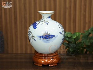 Bình hút lộc men lam cổ vẽ hoa Sen chữ Phúc vẽ vàng, cao 22cm