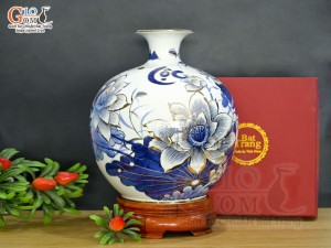 Bình hút lộc men lam vẽ chữ Lộc hoa Sen Phú Quý, vẽ vàng 24k, cao 30cm