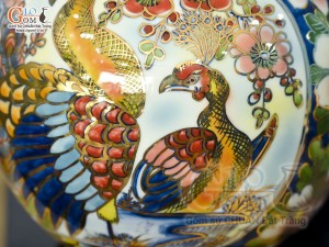 Bình hút lộc men lam vẽ Nhị cảnh viền hoa vẽ vàng 24k in logo VTV8, cao 25cm