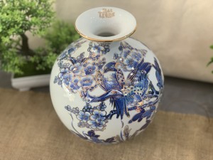 Bình hút lộc men lam vẽ vàng 24k, cảnh Chim Trĩ Phù Dung, cao 21cm