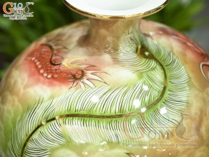 Bình hút lộc men màu cảnh Long Phụng vờn mây vẽ vàng 24k, cao 30cm