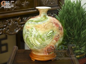 Bình hút lộc men màu cảnh Long Phụng vờn mây vẽ vàng 24k, cao 30cm