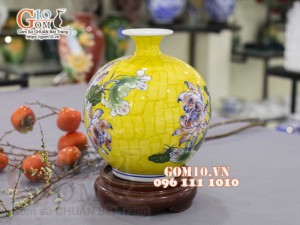 Bình hút lộc men màu, cảnh Lý Ngư Vọng Nguyệt, cao 30cm