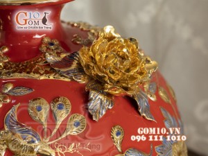 Bình hút lộc men màu đắp nổi Công Đào vẽ vàng 24k, cao 30cm