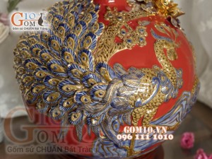 Bình hút lộc men màu đắp nổi Công Đào vẽ vàng 24k, cao 30cm