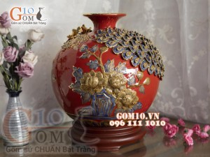 Bình hút lộc men màu đắp nổi Công Đào vẽ vàng 24k, cao 30cm