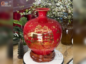 Bình hút lộc men màu, nền đỏ, vẽ vàng kim Thuận buồm Xuôi gió in logo, cao 35cm