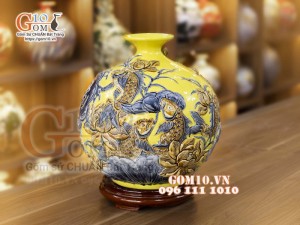 Bình hút lộc men màu, nền vàng đắp nổi Phú Quý Tài Lộc, cao 36cm