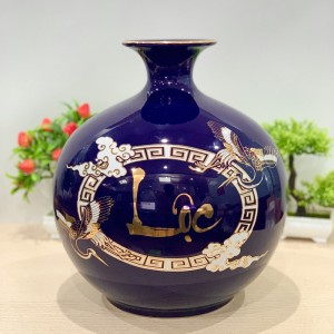 Bình hút lộc men màu, nền xanh, kẻ chỉ vàng kim hoạ tiết chữ Lộc, cao 35cm
