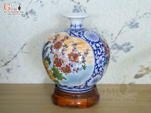 Bình hút lộc men màu Nhị cảnh Thuận Buồm Xuôi Gió và Công Đào nền cam, cao 25cm