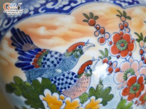 Bình hút lộc men màu Nhị cảnh Thuận Buồm Xuôi Gió và Công Đào nền cam, cao 25cm