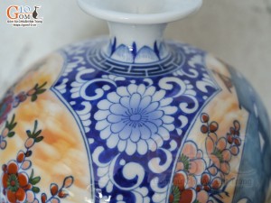 Bình hút lộc men màu Nhị cảnh Thuận Buồm Xuôi Gió và Công Đào nền cam, cao 25cm