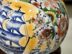 Bình hút lộc men màu Nhị cảnh Thuận Buồm Xuôi Gió và Công Đào Phú Quý, cao 35cm