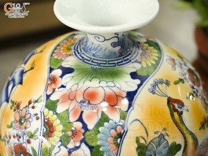 Bình hút lộc men màu Nhị cảnh Thuận Buồm Xuôi Gió và Công Đào Phú Quý, cao 35cm