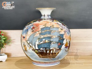 Bình hút lộc men màu Nhị cảnh Thuận Buồm Xuôi Gió và Mã Đáo Thành Công vẽ vàng 24k in logo VTV, cao 35cm