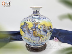 Bình hút lộc men màu nhị cảnh Thuận Buồm Xuôi Gió và Mã Đáo Thành Công vẽ vàng 24k nền vàng, cao 30cm