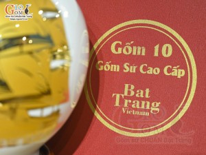 Bình hút lộc men màu trắng cảnh Thuận Buồm Xuôi Gió vàng kim, cao 23cm