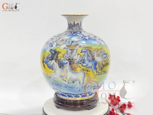 Bình hút lộc men màu vẽ cảnh Thuận Buồm Xuôi Gió - Mã Đáo Thành Công, cao 30cm vẽ vàng 24k Bình hút lộc men màu vẽ cảnh Thuận Buồm Xuôi Gió - Mã Đáo Thành Công, cao 30cm vẽ vàng 24k