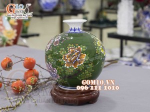 Bình hút lộc men màu vẽ Công Đào, nền xanh cao 25cm