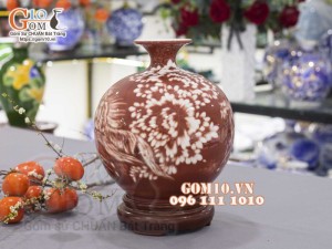 Bình hút lộc men màu vẽ Lục Mã Đồ, cao 25cm